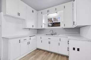 3349 S 7th St, Milwaukee, WI 53215 - Photo 6