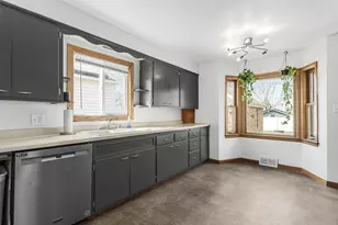 1008 S 9th St, Watertown, WI 53094 - Photo 12