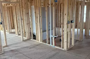 1007 Ellis Ave, Racine, WI 53402 - Photo 6