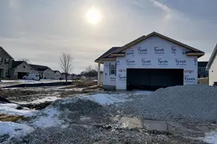 4522 La Salle St, Racine, WI 53402 - Photo 2