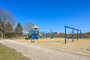 200 W Aspen Ct, Oak Creek, WI 53154 - Photo 40