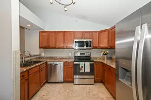 200 W Aspen Ct, Oak Creek, WI 53154 - Photo 12