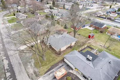 11217 W Mallory Ave, Hales Corners, WI 53130 - Photo 18