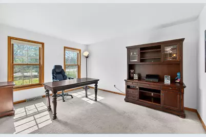 N68W14724  Prudence Dr, Menomonee Falls, WI 53051 - Photo 18