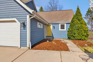 N68W14724 Prudence Dr, Menomonee Falls, WI 53051 - Photo 14