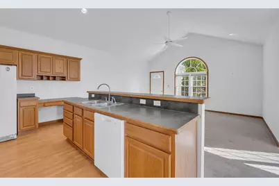 2781  Edwards St #D, East Troy, WI 53120 - Photo 6