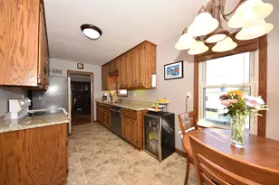 7242 W Bluemound Rd, Wauwatosa, WI 53213 - Photo 8