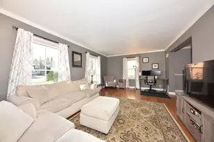 7242 W Bluemound Rd, Wauwatosa, WI 53213 - Photo 2