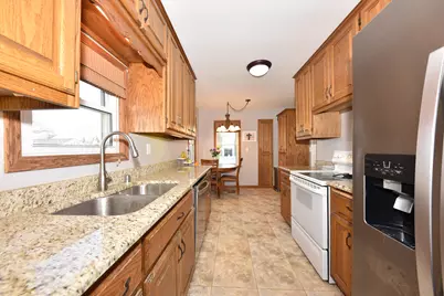 7242 W Bluemound Rd, Wauwatosa, WI 53213 - Photo 6