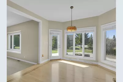 9223 W Wyndham Hills Ct, Franklin, WI 53132 - Photo 16