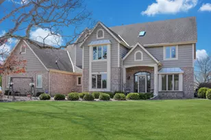 9223 W Wyndham Hills Ct, Franklin, WI 53132 - Photo 1