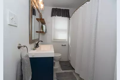 1514 S 165th St, New Berlin, WI 53151 - Photo 24