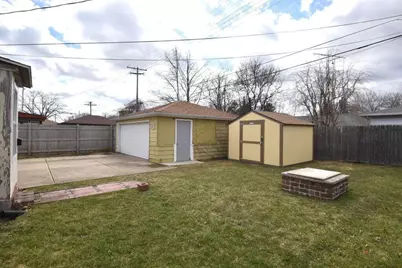 824  Ohio St, Racine, WI 53405 - Photo 32