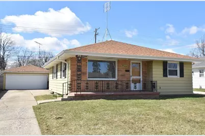 824  Ohio St, Racine, WI 53405 - Photo 2