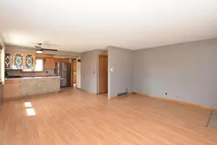 824 Ohio St, Racine, WI 53405 - Photo 6