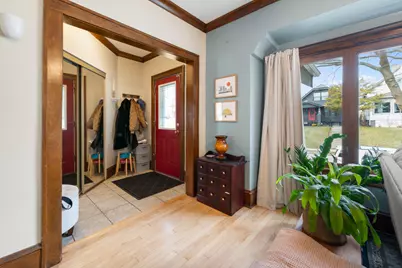 307 E Rosedale Ave #A, Milwaukee, WI 53207 - Photo 8