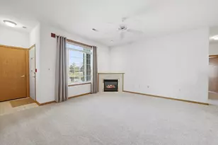 853 Cheyenne Ave, Grafton, WI 53024 - Photo 10