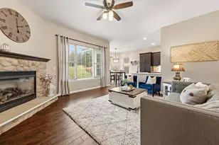 1909 Foxcroft Ln, Waukesha, WI 53189 - Photo 8