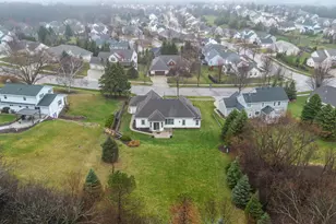 1909 Foxcroft Ln, Waukesha, WI 53189 - Photo 50