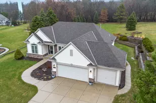 1909 Foxcroft Ln, Waukesha, WI 53189 - Photo 54