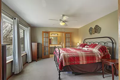 W5071 W Clearwater Ln, Sugar Creek, WI 53121 - Photo 16