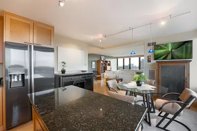 929 N Astor St #2407, Milwaukee, WI 53202 - Photo 12