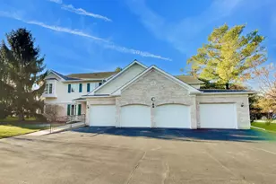 91 Potawatomi Rd, Williams Bay, WI 53191 - Photo 4