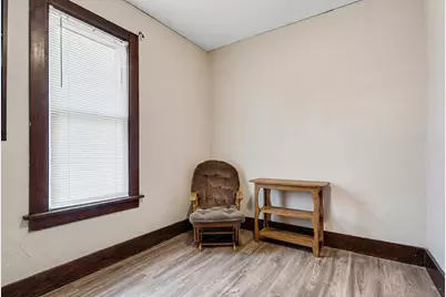 1017  7th St, La Crosse, WI 54601 - Photo 6
