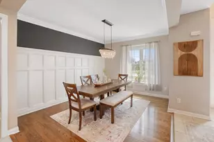 317 River Bluff Cir, Oconomowoc, WI 53066 - Photo 14