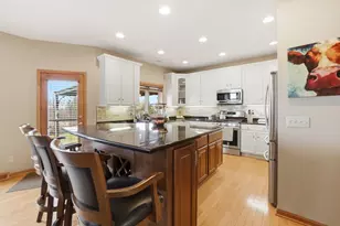 S47W23665 Frontier Pass, Waukesha, WI 53189 - Photo 10