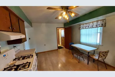 3642 S 95th St, Milwaukee, WI 53228 - Photo 14