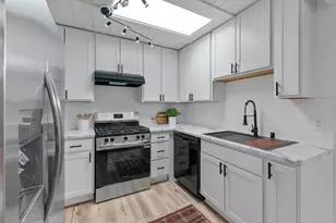 4015 W Kiley Ave, Milwaukee, WI 53209 - Photo 2