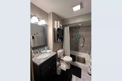 4615 S Woodland Dr, Greenfield, WI 53220 - Photo 6