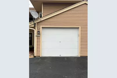 4615 S Woodland Dr, Greenfield, WI 53220 - Photo 2