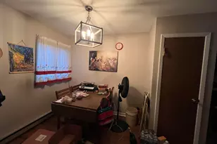 4615 S Woodland Dr, Greenfield, WI 53220 - Photo 8