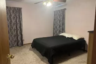 10560 S Peggy Dr, Oak Creek, WI 53154 - Photo 10