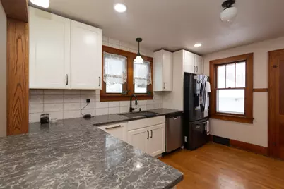 318  Forest Ave, Kewaskum, WI 53040 - Photo 6