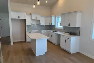 1635 Red Clover St, Holmen, WI 54636 - Photo 6