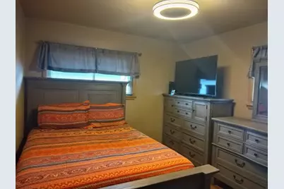 4656 N 66 St, Milwaukee, WI 53218 - Photo 8