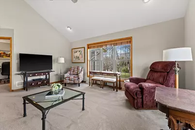 4330  Cedar Ridge Ln, Racine, WI 53405 - Photo 20