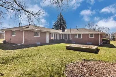 236 W Rockwell St, Elkhorn, WI 53121 - Photo 18