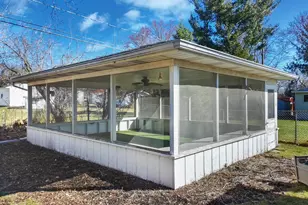 236 W Rockwell St, Elkhorn, WI 53121 - Photo 16