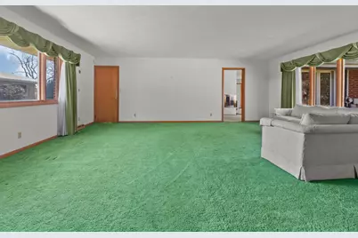 236 W Rockwell St, Elkhorn, WI 53121 - Photo 26