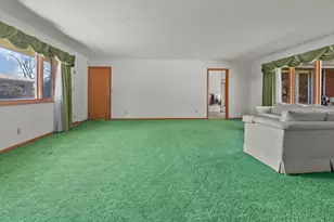 236 W Rockwell St, Elkhorn, WI 53121 - Photo 26