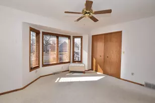 1040 Lansdowne Ct, Brookfield, WI 53045 - Photo 24