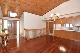 1040 Lansdowne Ct, Brookfield, WI 53045 - Photo 10