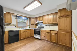 735 S 2nd St, Delavan, WI 53115 - Photo 16