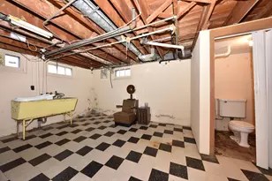 7262 W Medford Ave, Milwaukee, WI 53218 - Photo 22