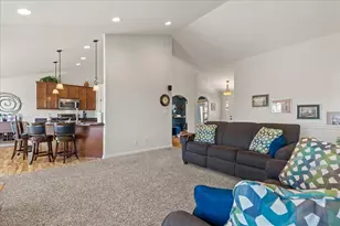 65 Rushmore Ln, Hartford, WI 53027 - Photo 4