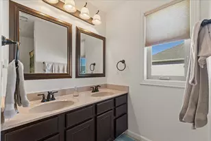 65 Rushmore Ln, Hartford, WI 53027 - Photo 22